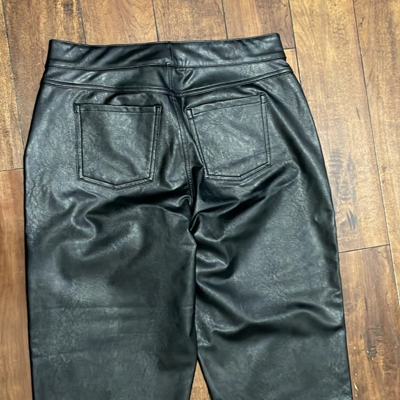 SPANX Classic Black Straight Leg Pants - Picture 14 of 16